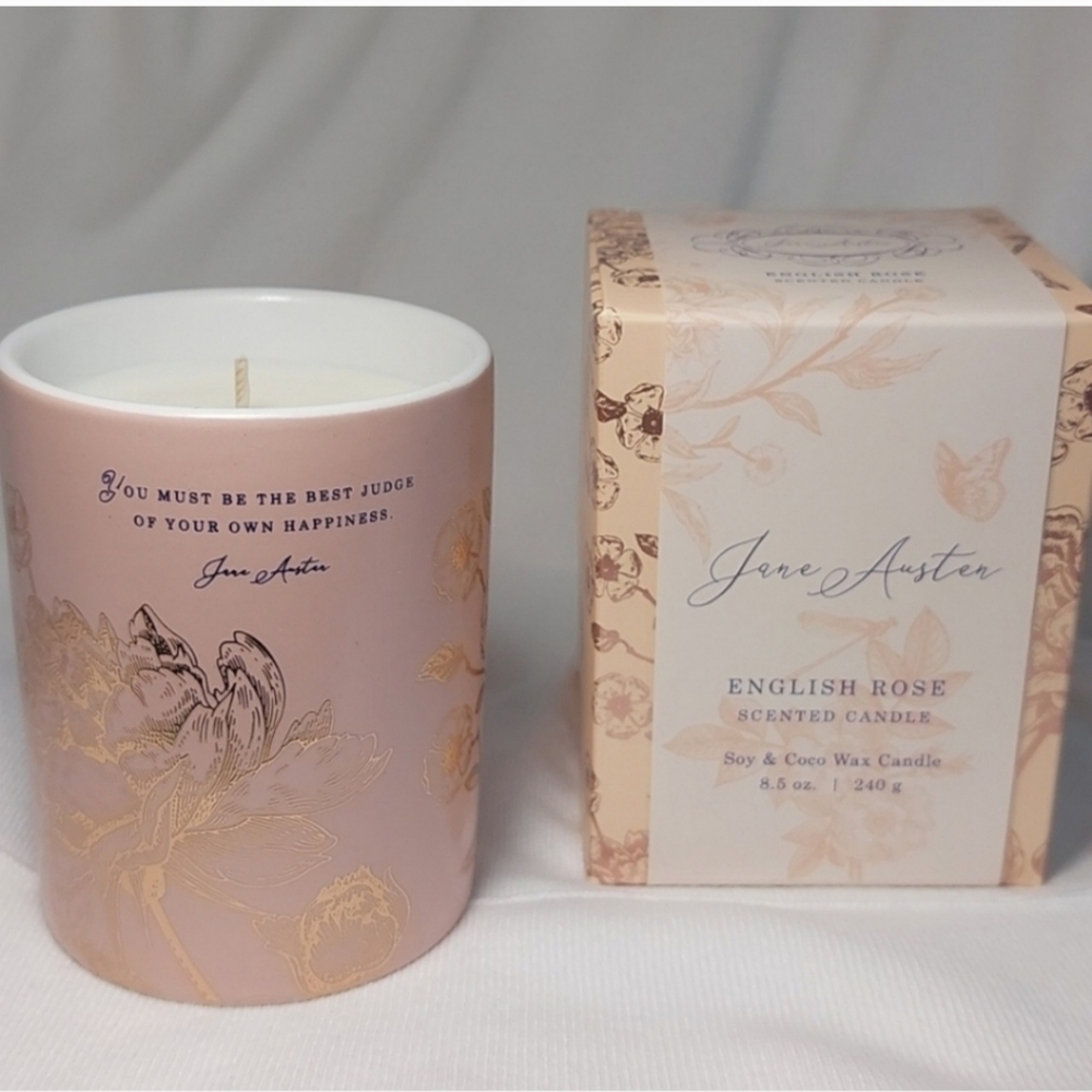 🌟 HOST PICK🌟, Jane Austen candle, burn time 50 hrs